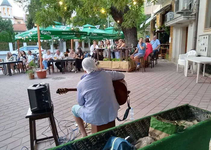 Budget With Breakfast * 바르나