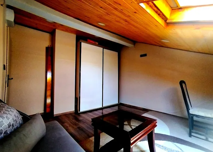 아파트 Budget With Breakfast 바르나